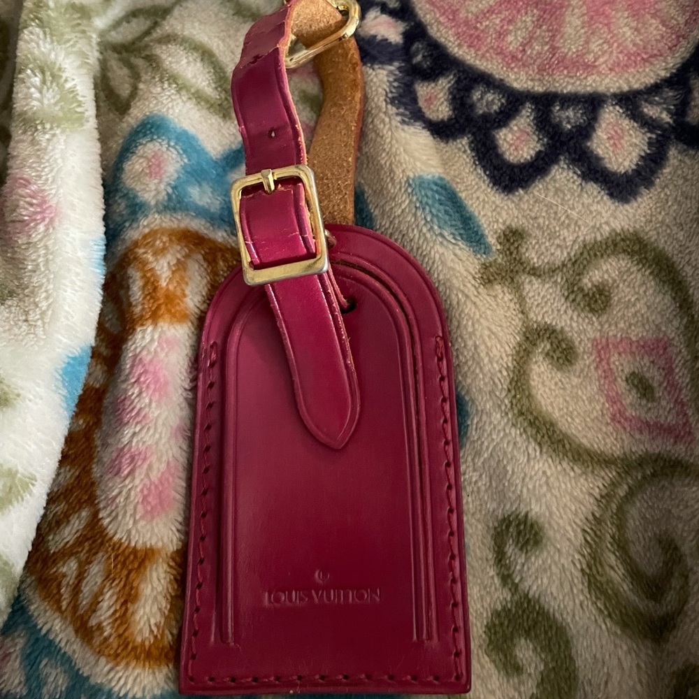 Louis Vuitton painted Luggage Tag